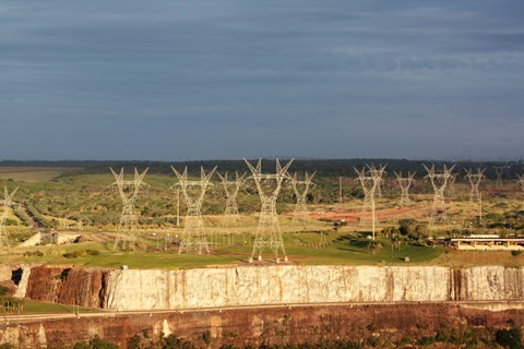 Itaipu. Foz do Iguaçu. Imagem: Erik Pzado.