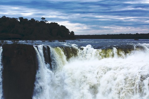 Garganta del Diablo. Cataratas Argentinas. Porto Iguaçu. Imagem: Erik Pzado.