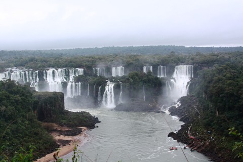 Cataratas Brasileiras. Parque Nacional do Iguaçu. Imagem: Erik Pzado.