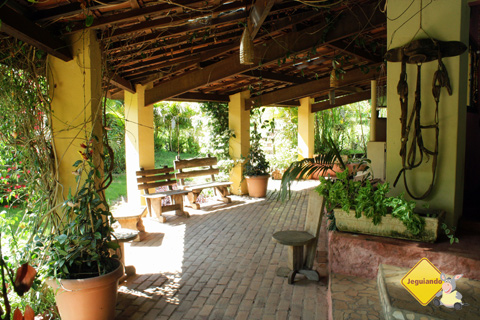 Área para descansar, papear e tomar um cafézinho. Fazenda Serra do Vale, São Luiz do Paraitinga, SP. Imagem: Erik Pzado.