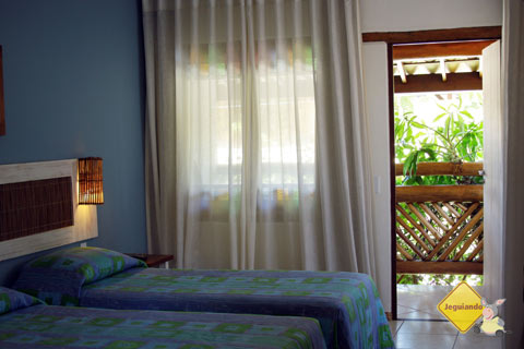 Todos os quartos possuem varandinhas, onde o hóspede pode descansar na rede. Imagem: Janaína Calaça