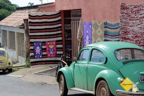 Resende Costa, Minas Gerais, cidade é parada obrigatória para os interessados em arte têxtil. Imagem: Erik Pzado