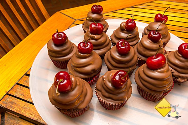 Deliciosos cupcakes são um dos mimos preparados para receber os hóspedes da pousada. Imagem: Erik Pzado