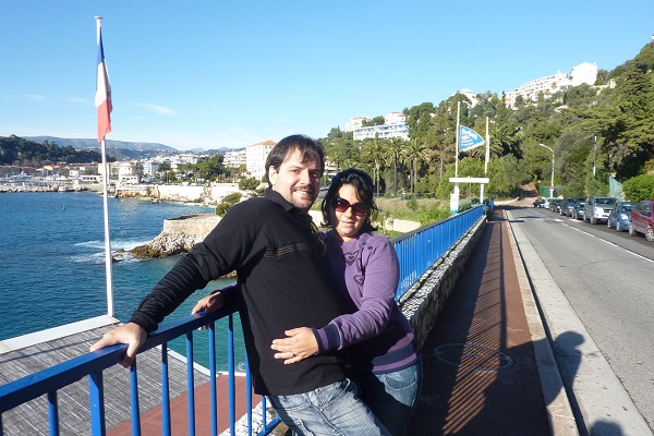 Talita e Pedro da Fonte voaram até Nice, na França, para curtir a atmosfera tranquila desta cidade banhada pelo Mar Mediterrâneo. Nice é a segunda cidade mais turística da França depois de Paris. Talita e Pedro da Fonte voaram até Nice, na França, para curtir a atmosfera tranquila desta cidade banhada pelo Mar Mediterrâneo. Nice é a segunda cidade mais turística da França depois de Paris.