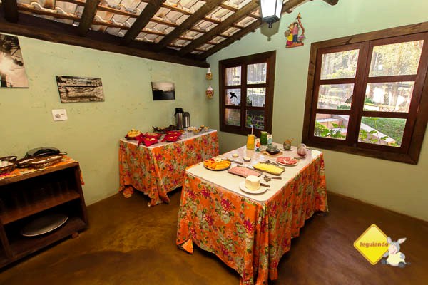 Café da manhã da Pousada e Restaurante Dona Felicidade. Cunha, SP. Imagem: Erik Pzado