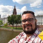 #Selfie com Catedral de Frankfurt. Imagem: Erik Araújo