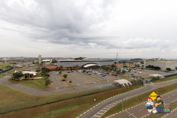 Vista da acomodação com varanda. Imagem: Erik Araújo