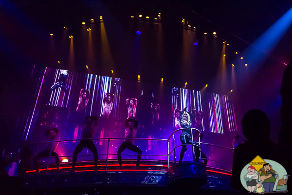 Musical no Coco Bongo. Imagem: Erik Araújo