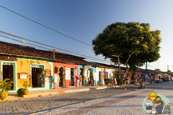 Comércio de Arraial no fim de tarde. Imagem: Erik Araújo